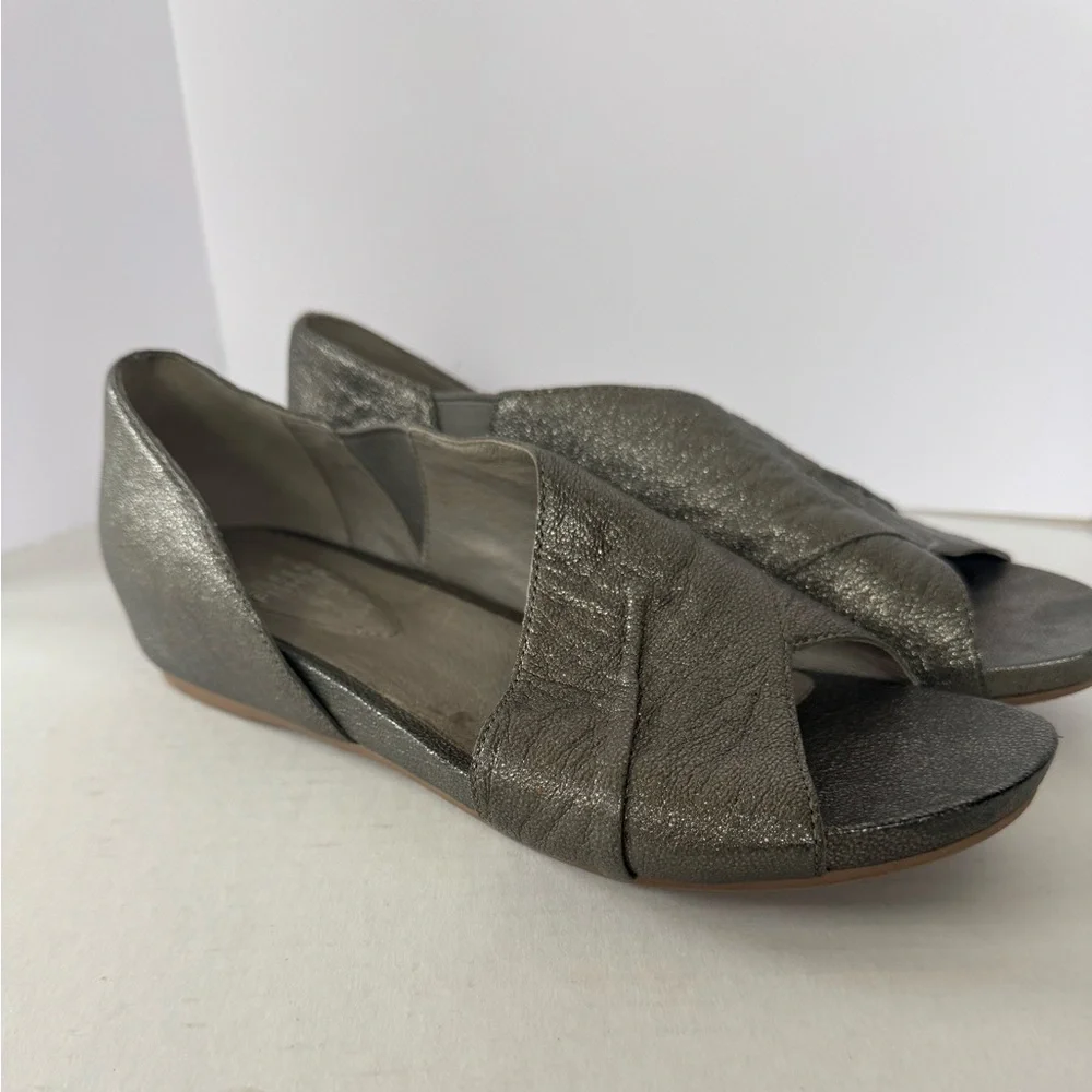 Eileen Fisher Metallic Pewter Leather Peep-Toe Flats